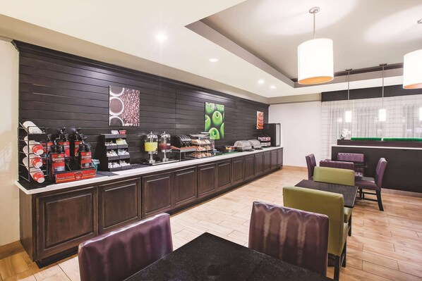 Property amenity - La Quinta Inn & Suites by Wyndham Beaumont West (Beaumont)