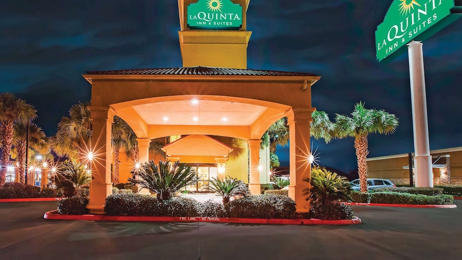 La Quinta Inn & Suites by Wyndham Beaumont West