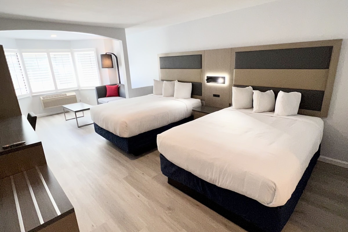 business room, 2 queen beds | 1 bedroom, pillow-top beds, in-room safe, desk