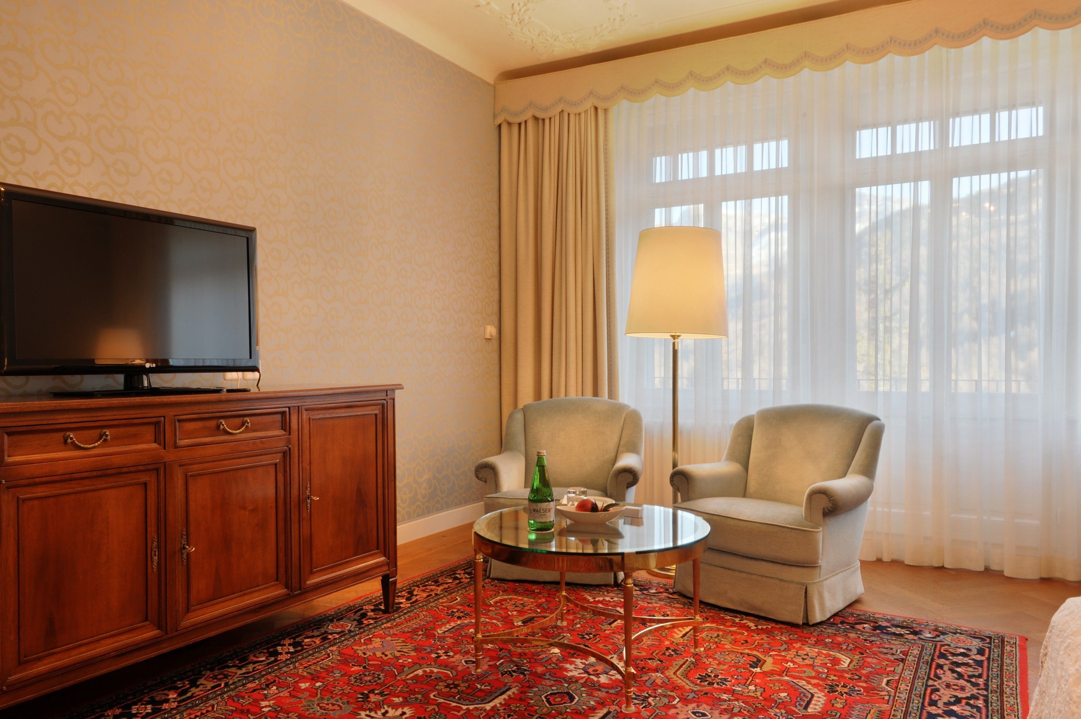 standard double room | premium bedding, down duvets, pillow-top beds, minibar