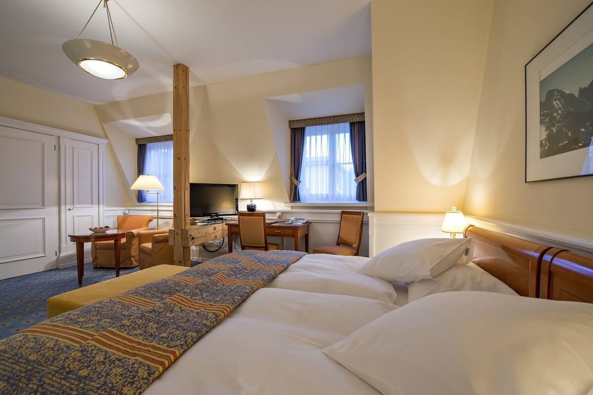 superior double room | premium bedding, down duvets, pillow-top beds, minibar