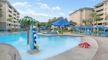 Indoor pool, 5 outdoor pools, pool umbrellas, pool loungers