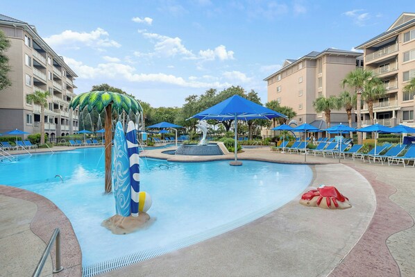 Indoor pool, 5 outdoor pools, pool umbrellas, sun loungers