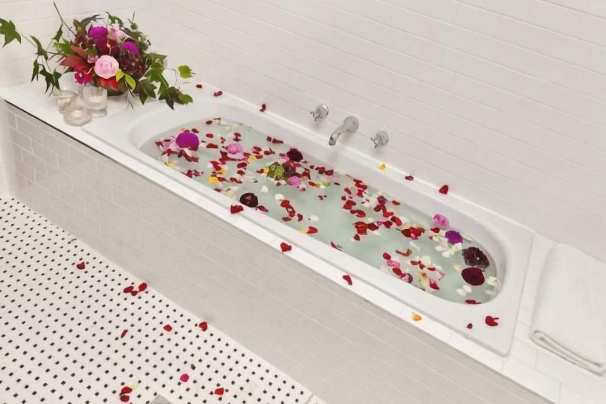 Bathroom | Shower, free toiletries, hair dryer, towels