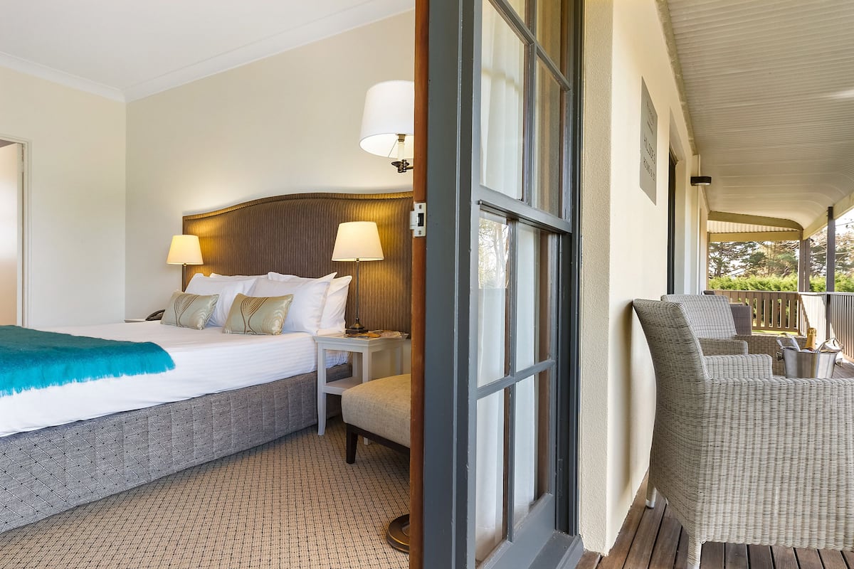 desk, blackout curtains, iron/ironing board, free wifi