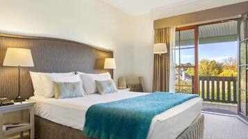 Desk, blackout curtains, iron/ironing board, free WiFi