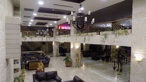 Kawasan tempat duduk lobi