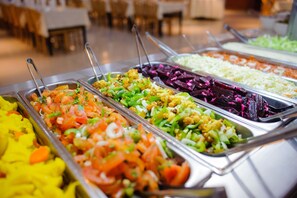 Free daily buffet breakfast  - Bethlehem Hotel (Bethlehem)