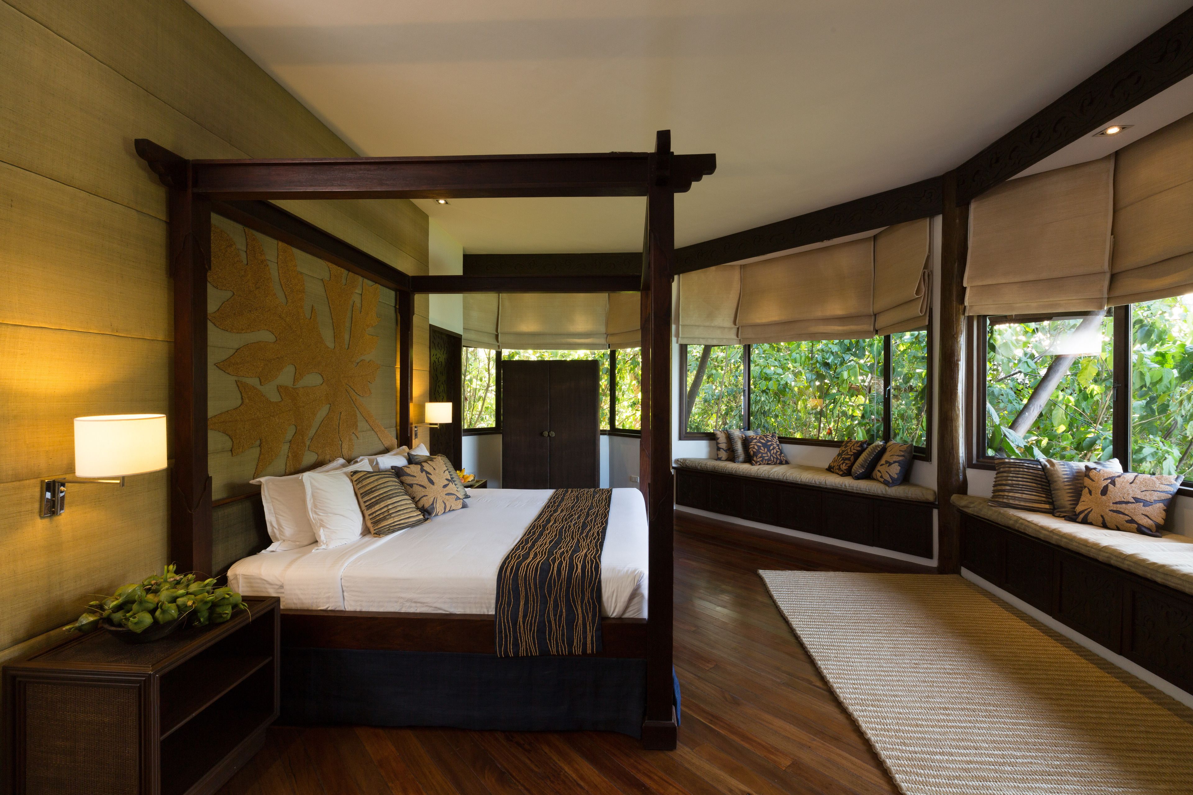 malipano villa, 3 bedrooms | 1 bedroom, minibar, in-room safe, desk