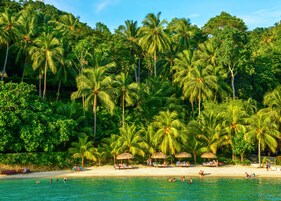 On the beach, white sand, free beach cabanas, sun loungers