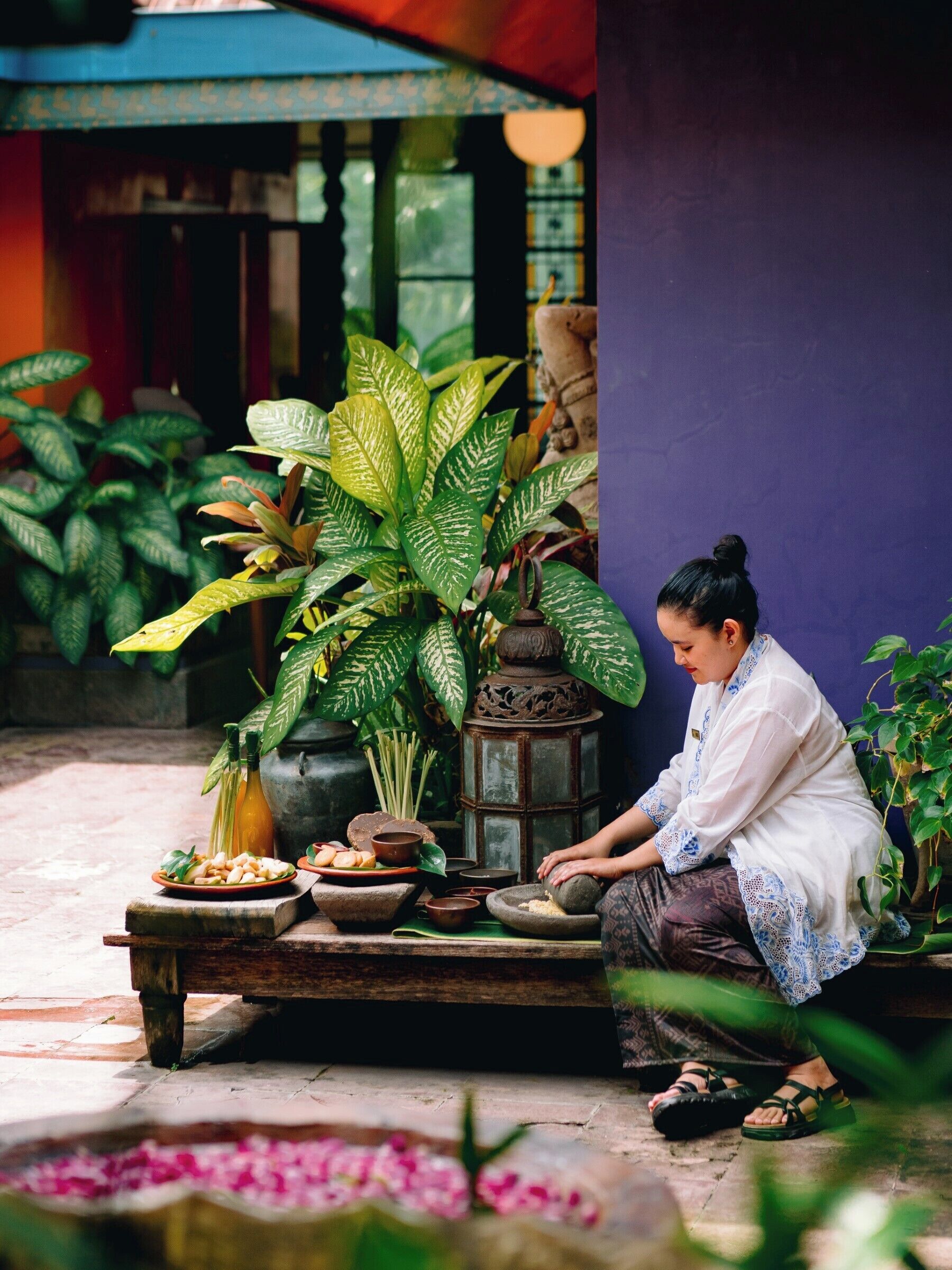 Deep-tissue massages, massage/treatment rooms