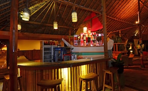Bar (on property) - Inna Sindhu Beach (Denpasar)
