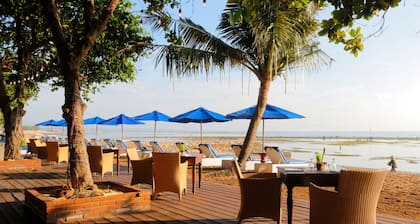 Inna Sindhu Beach