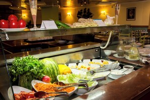 Breakfast, lunch and dinner served