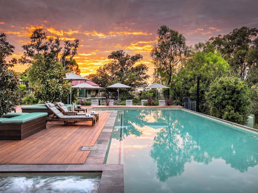 2 outdoor pools, pool umbrellas, sun loungers