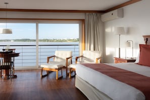 Suite, 1 King-Bett, Nichtraucher, Whirlpool | Ausblick vom Zimmer