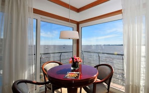 Minibar, in-room safe, desk, blackout curtains
