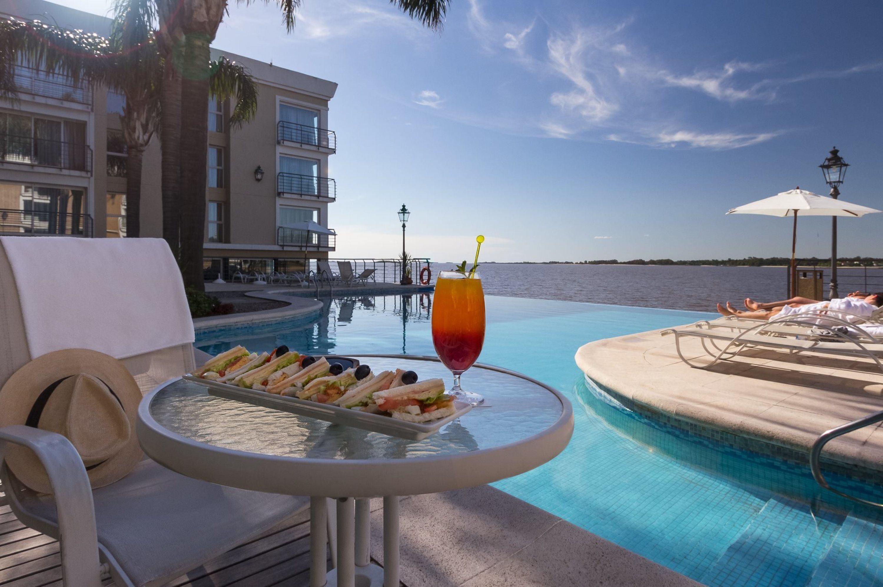 Piscina interna, piscina externa