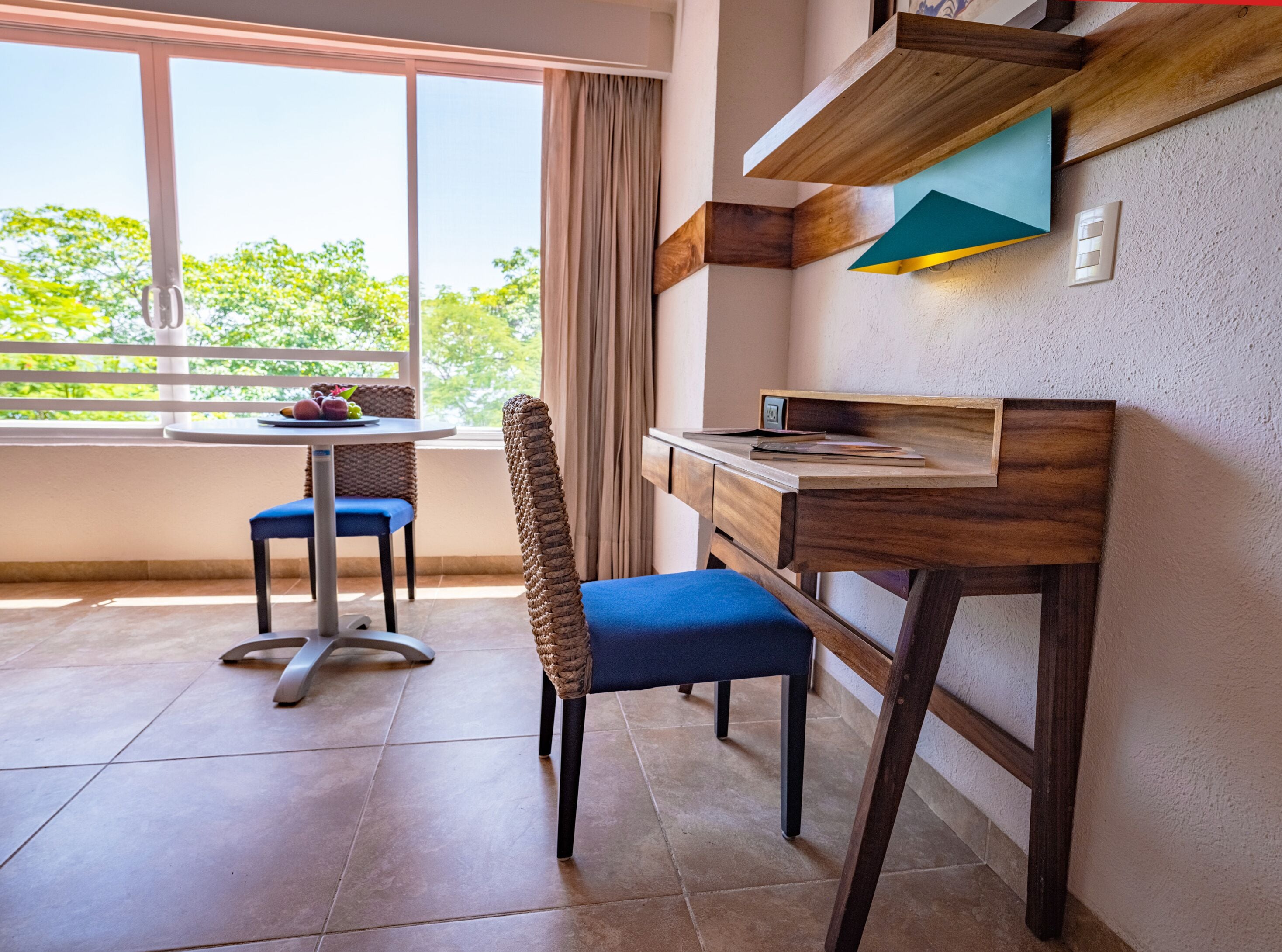 in-room safe, desk, laptop workspace, free wifi