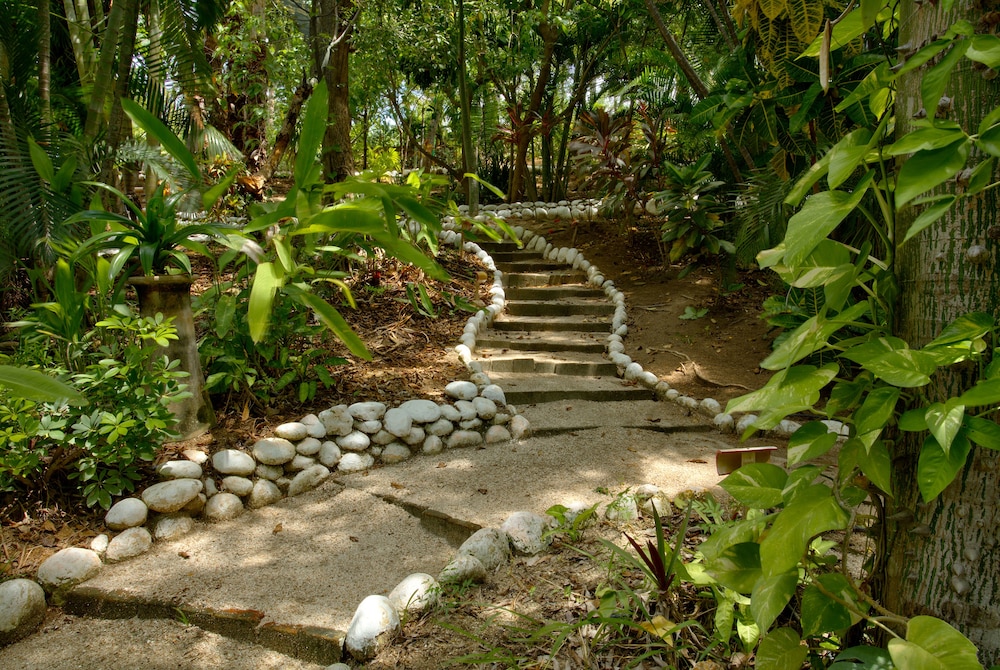 Hotel Las Brisas Huatulco by null