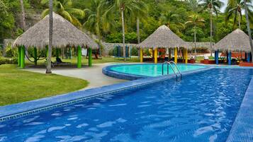 3 outdoor pools, pool umbrellas