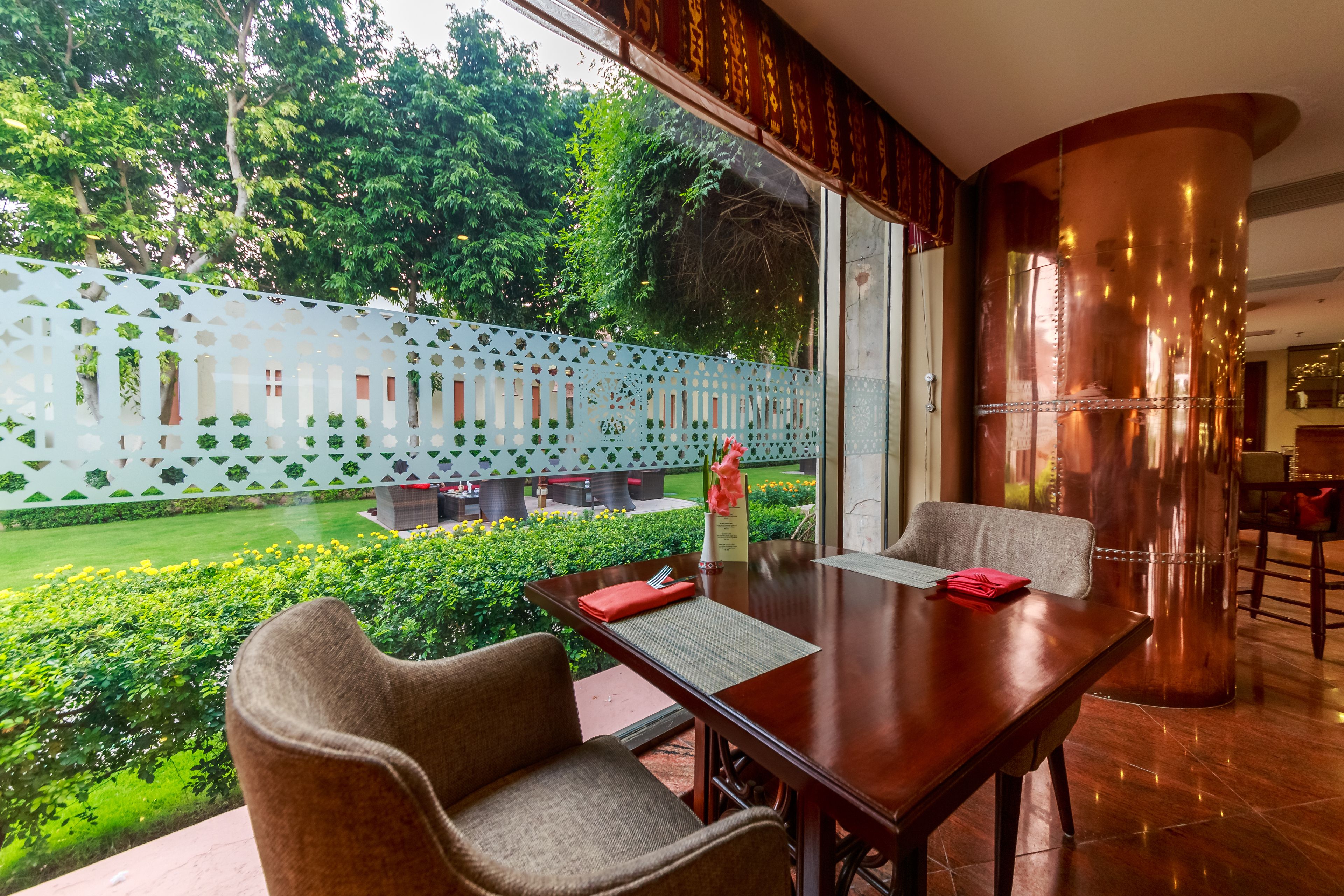 5 restaurants, breakfast, lunch, dinner served; asian cuisine