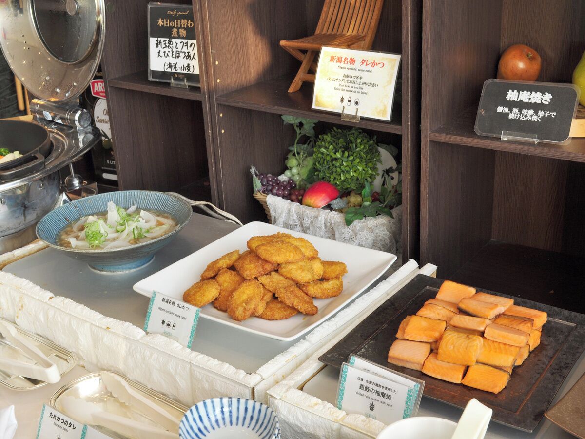 뷔페 아침 식사