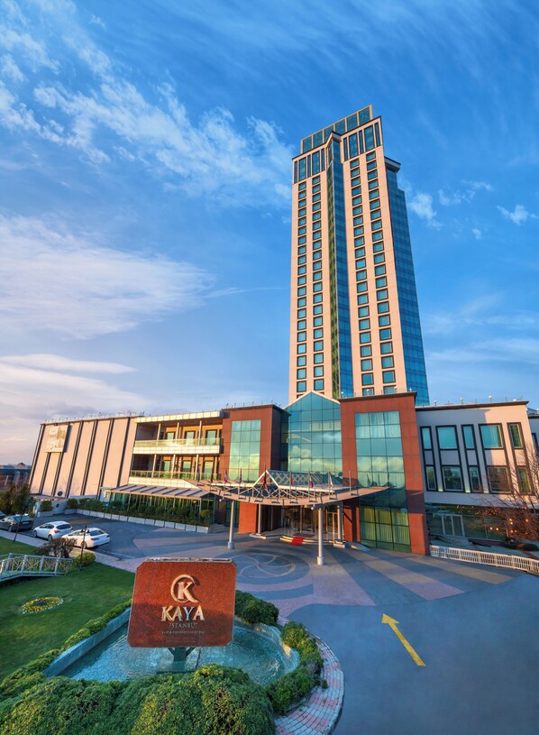 Kaya Istanbul's striking entrance welcomes guests to a beautifully landscaped garden and modern architecture.