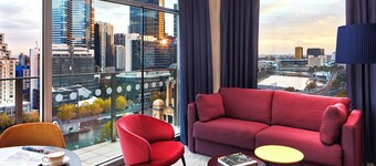 DoubleTree by Hilton Hotel Melbourne - Flinders Street