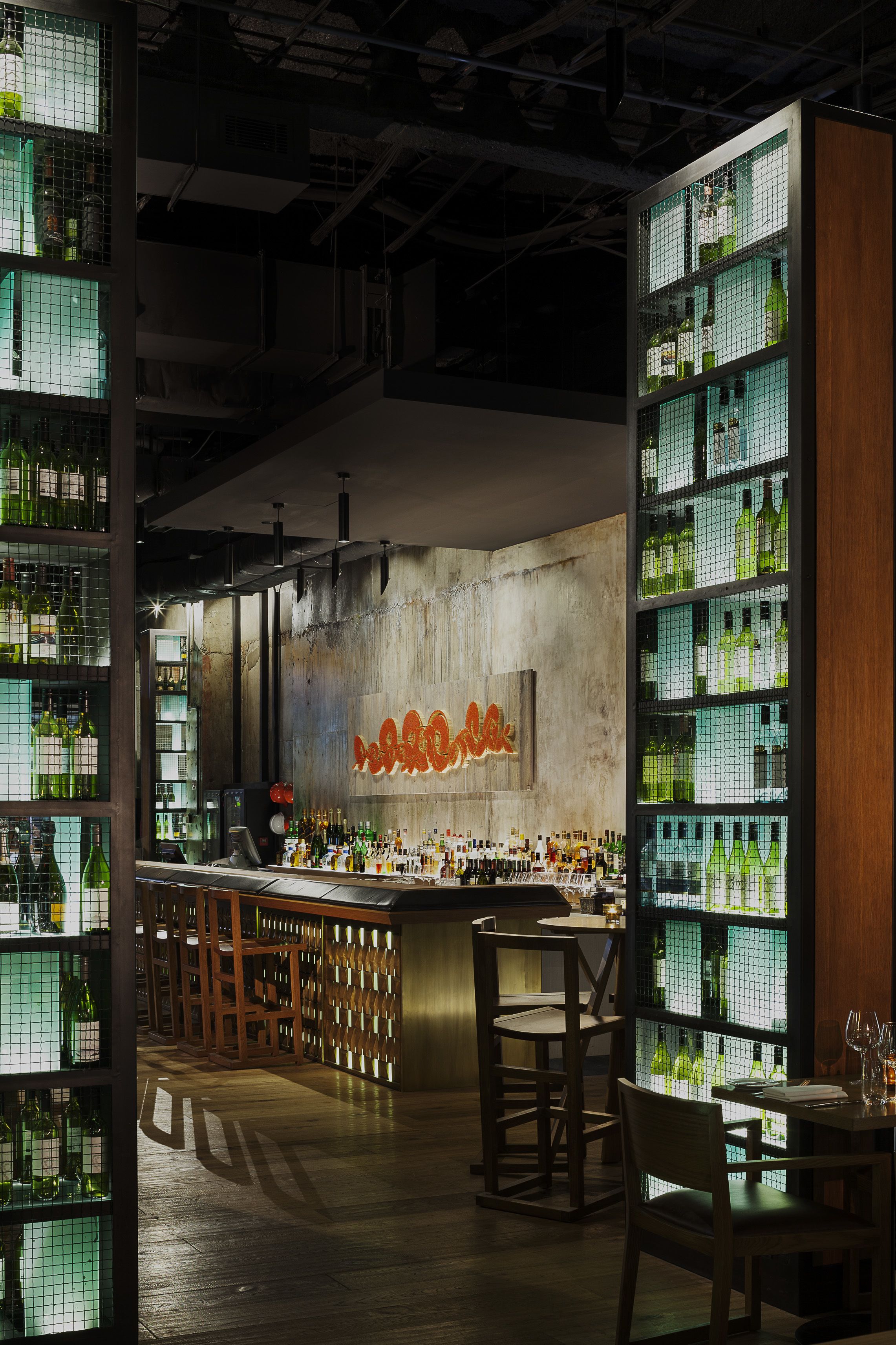 酒吧（店内）