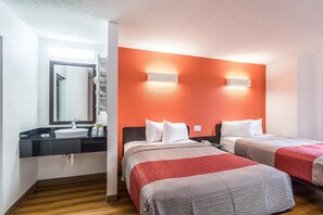 Free WiFi, bed sheets - Motel 6 Harvey, IL (Harvey)