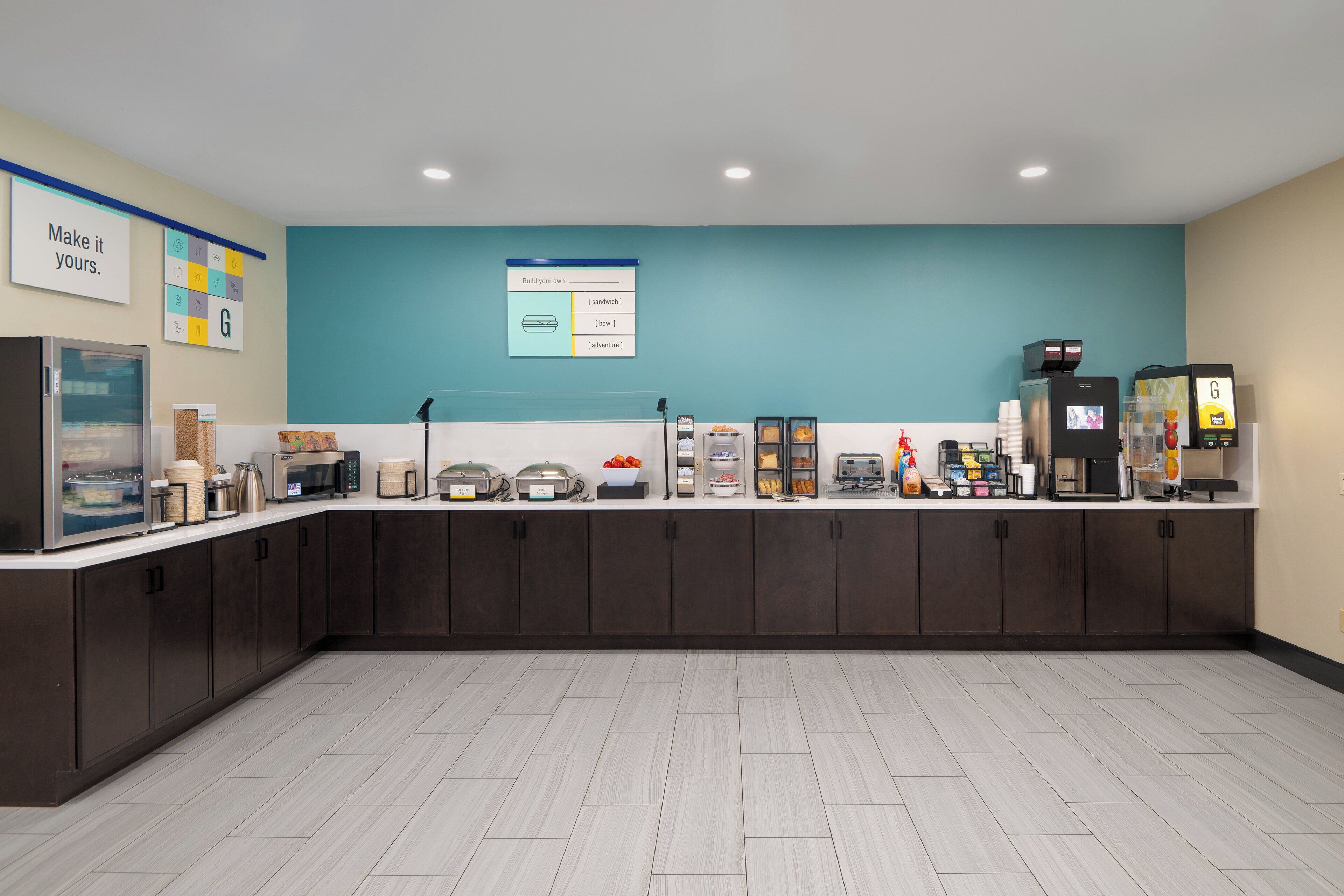 free daily continental breakfast