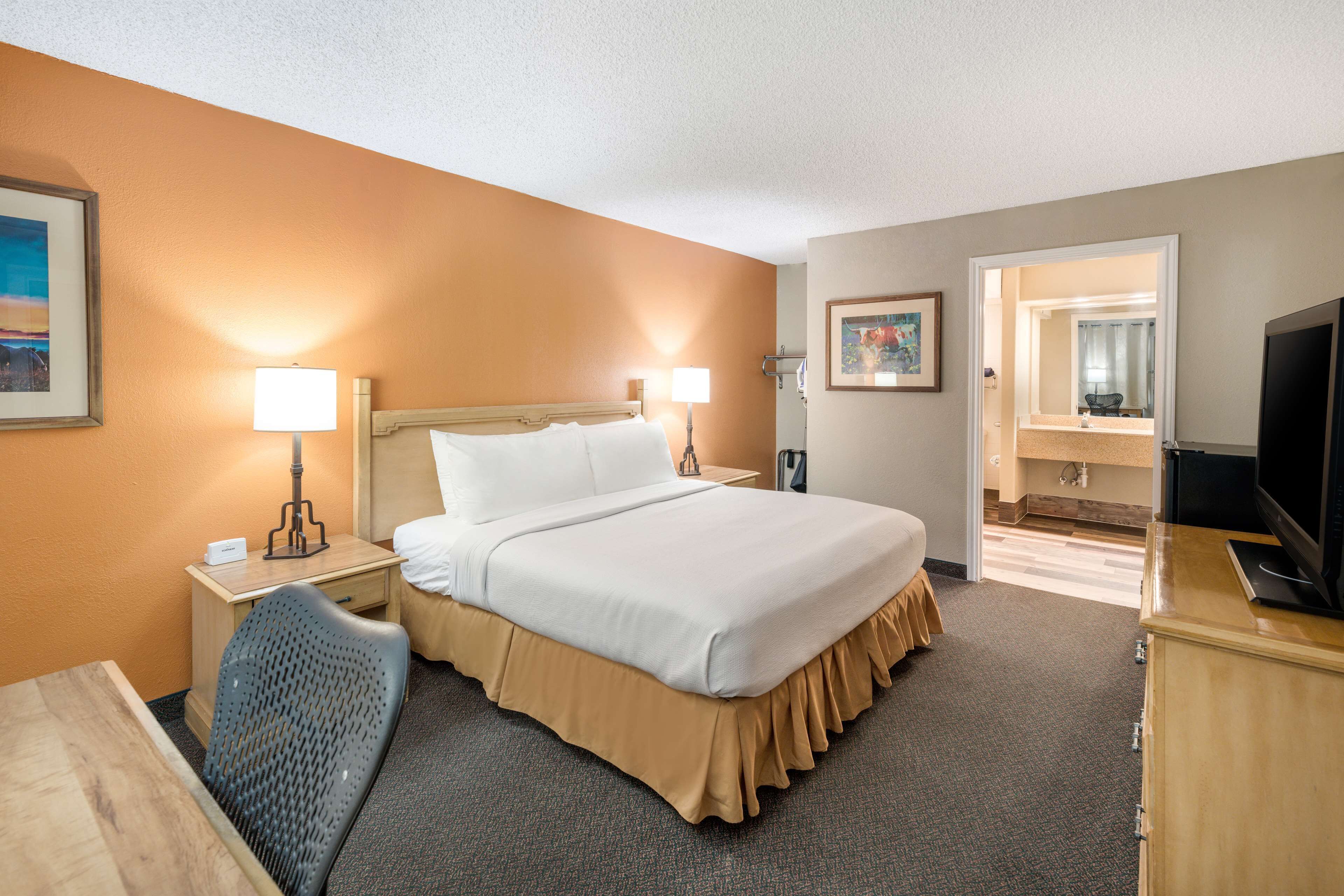 Bureau, espace de travail pour ordinateur portable