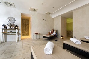 Banyera d'hidromassatge, bany turc/hammam i tractaments corporals 