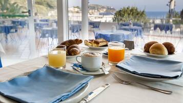 Free buffet breakfast