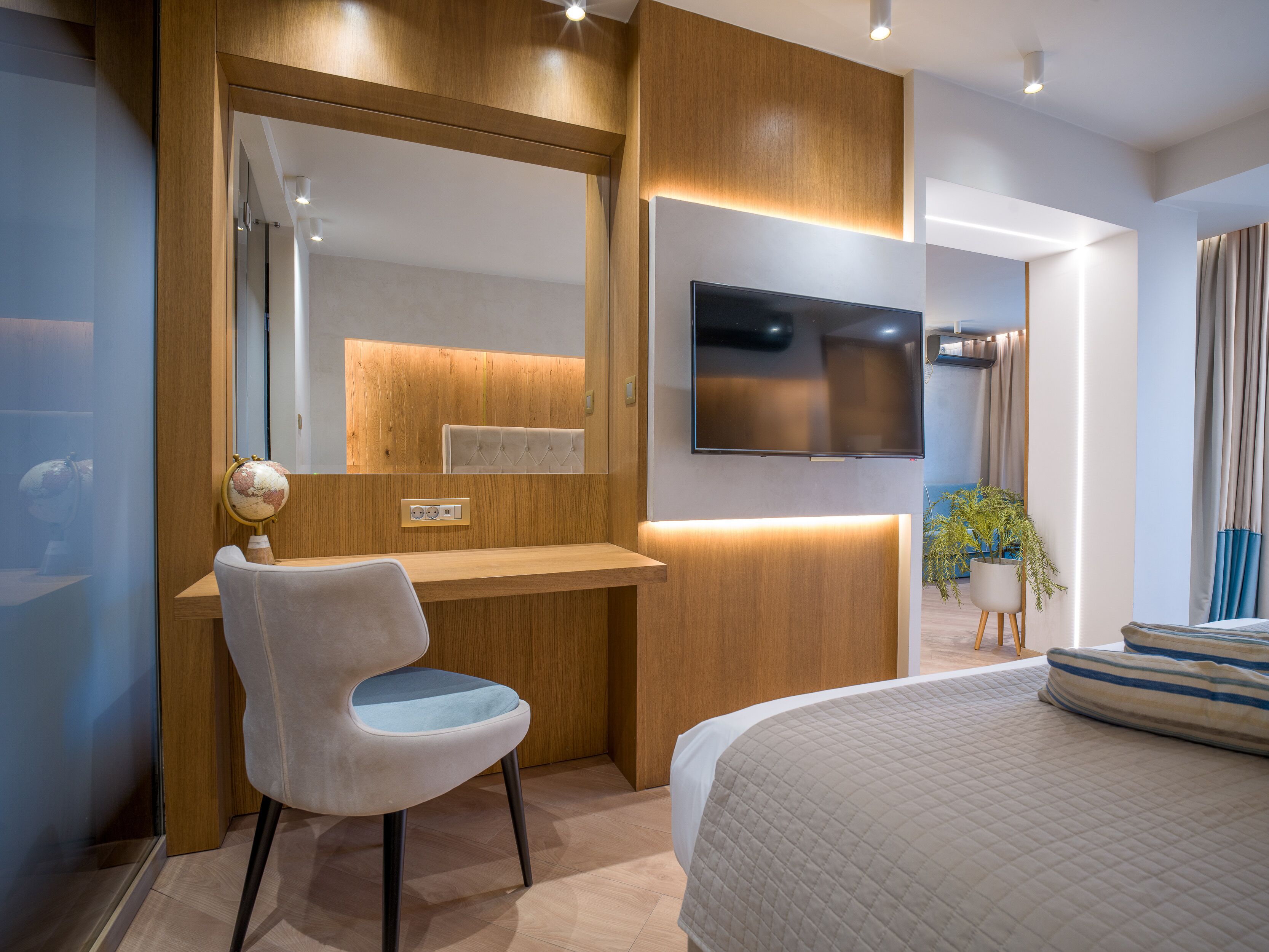 executive one-bedroom suite sv | 1 bedroom, premium bedding, minibar, in-room safe