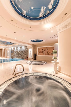 Sauna, Dampfbad, TĂŒrkisches Bad/Hamam, Körperbehandlungen, Hydrotherapie