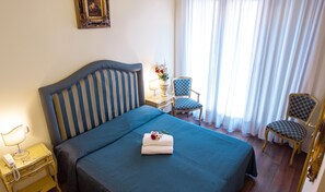 Double or Twin Room | Hypo-allergenic bedding, down comforters, minibar, in-room safe - Hotel Villa Edera (Venice)