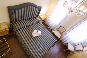 1 bedroom, hypo-allergenic bedding, down duvets, minibar