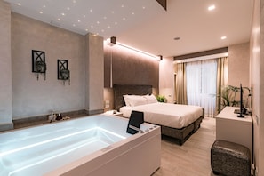 Romantic Apartment, 1 Bedroom, Hot Tub, Ground Floor (Wellness Apartment)