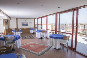 Dining - Hali (Istanbul)