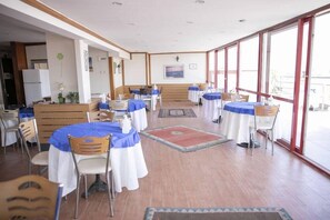 Dining - Hali (Istanbul)