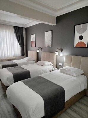 Room - Hali (Istanbul)