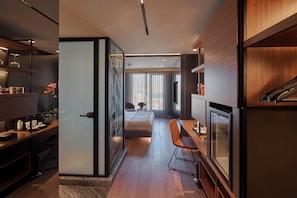 Pera Suite | 1 bedroom, minibar, in-room safe, desk