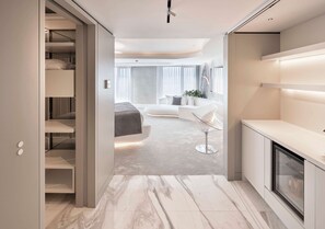 White Suite | 1 bedroom, minibar, in-room safe, desk