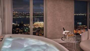 Bosphorus Suite | Piscina