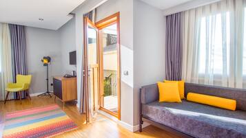 Minibar, coffres-forts dans les chambres, bureau, chambres insonorisées