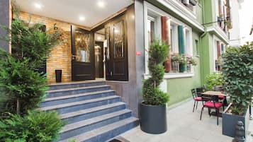 Façana frontal de l'allotjament