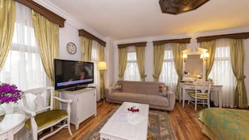 Imperial Suite | 1 bedroom, Egyptian cotton sheets, premium bedding, Select Comfort beds