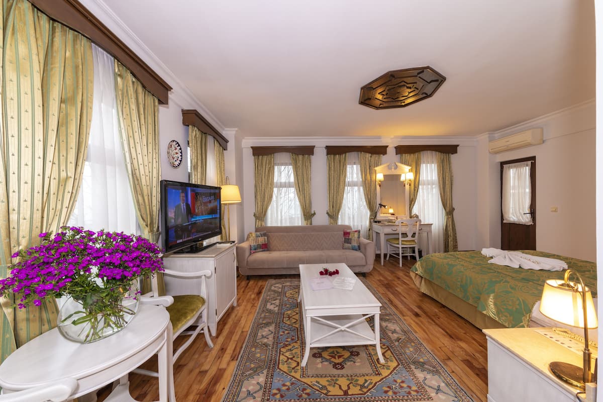 Imperial Suite